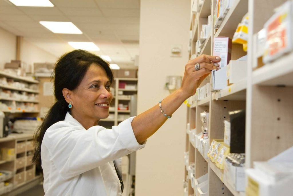 female pharmacy technician